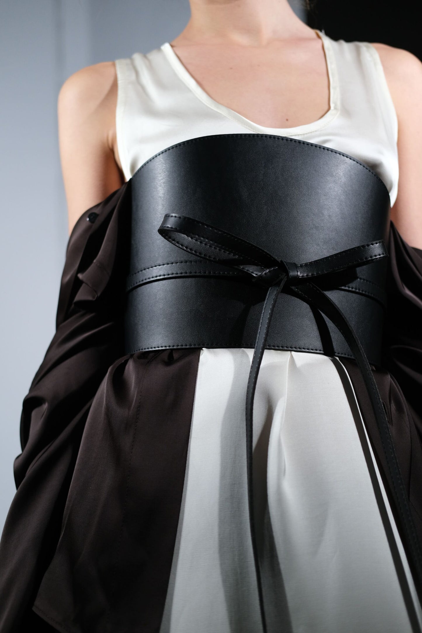 MODERN MID CENTURY CORSET BELT BLACK | ONLY 1 PC