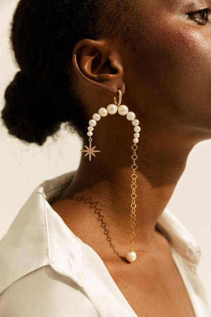 “MORNING STAR” ASYMMETRICAL PEARL EARRINGS