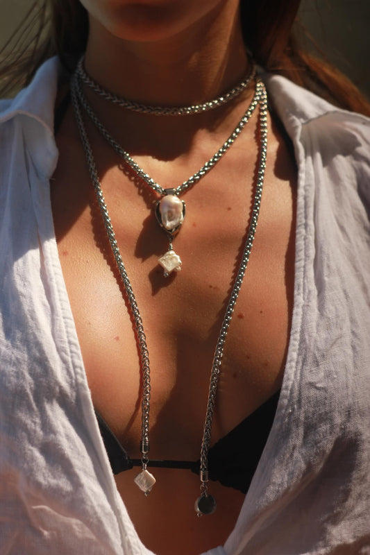 “ODESA” DOUBLE CHAIN NECKLACE WITH BAROQUE PEARLS