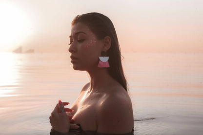 BRUSH EARRINGS ( WHITE, PINK, BLACK )