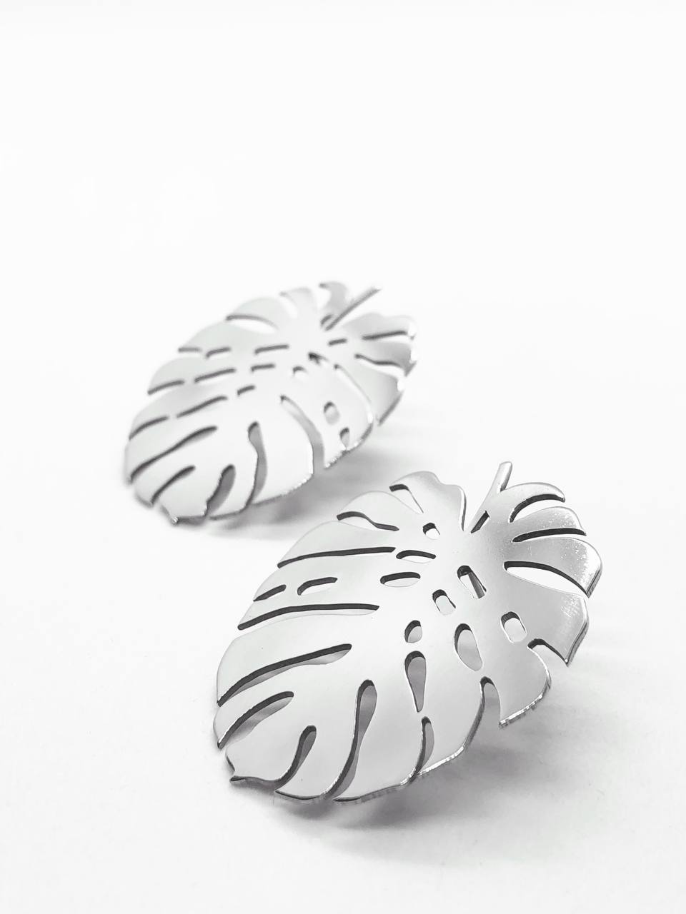 "MONSTERA" EARRINGS