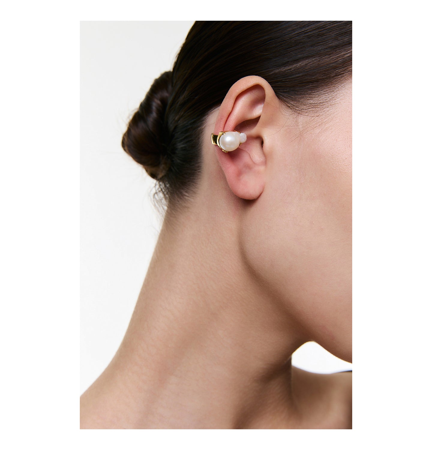 "ODESA" CUFF GOLD PEARL